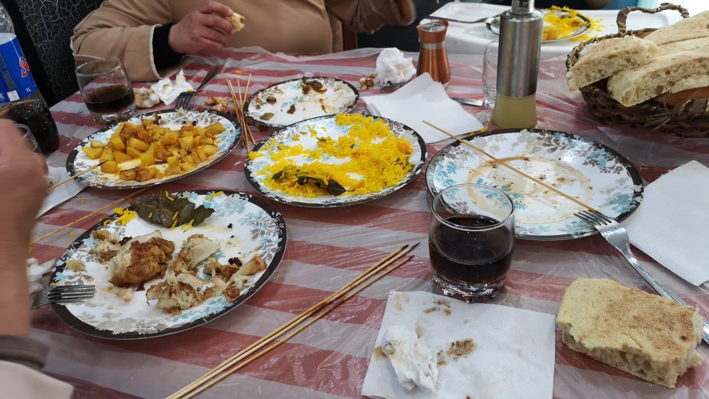 مائدة عائلية في الأصيل